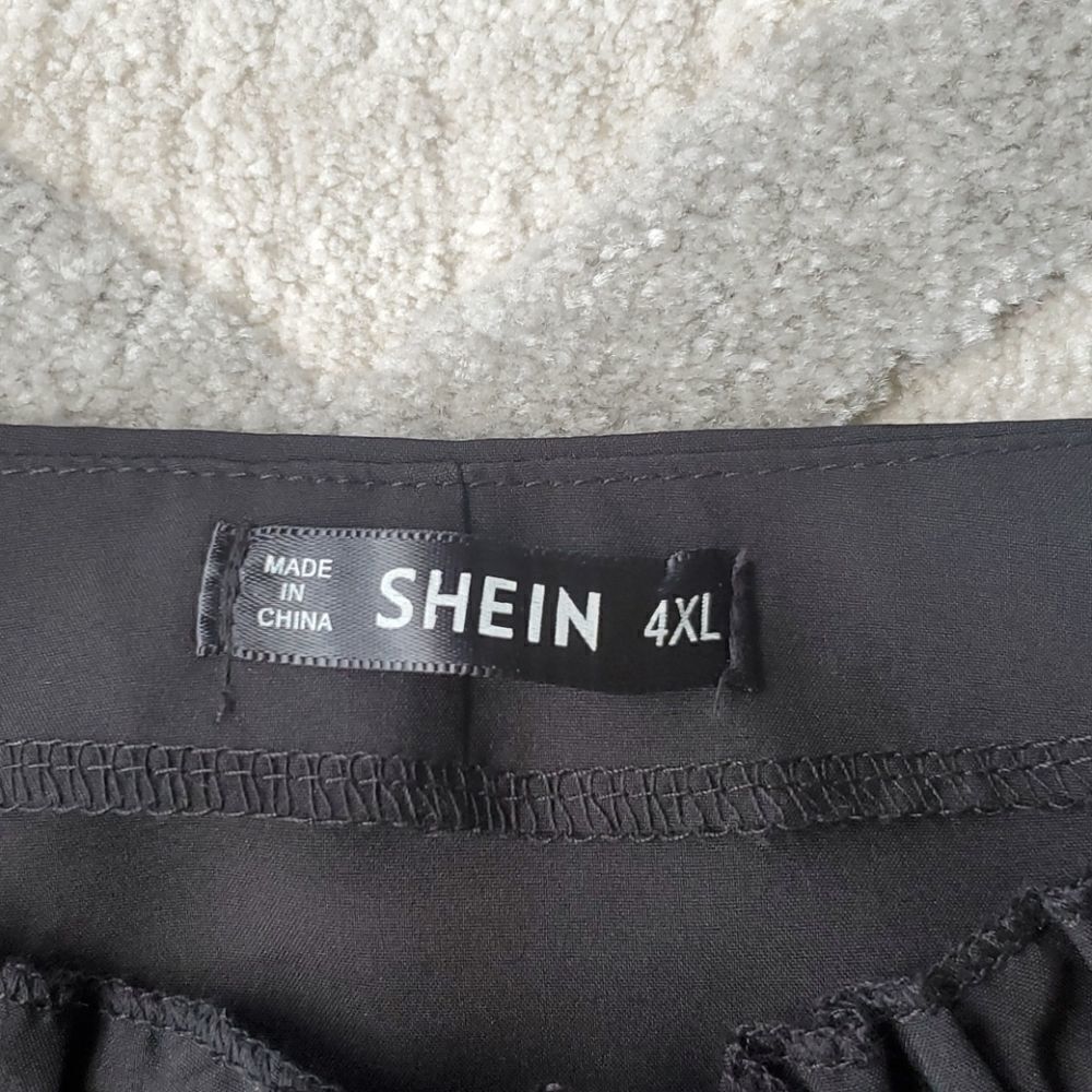 SHEIN Top - Picture 6 of 9